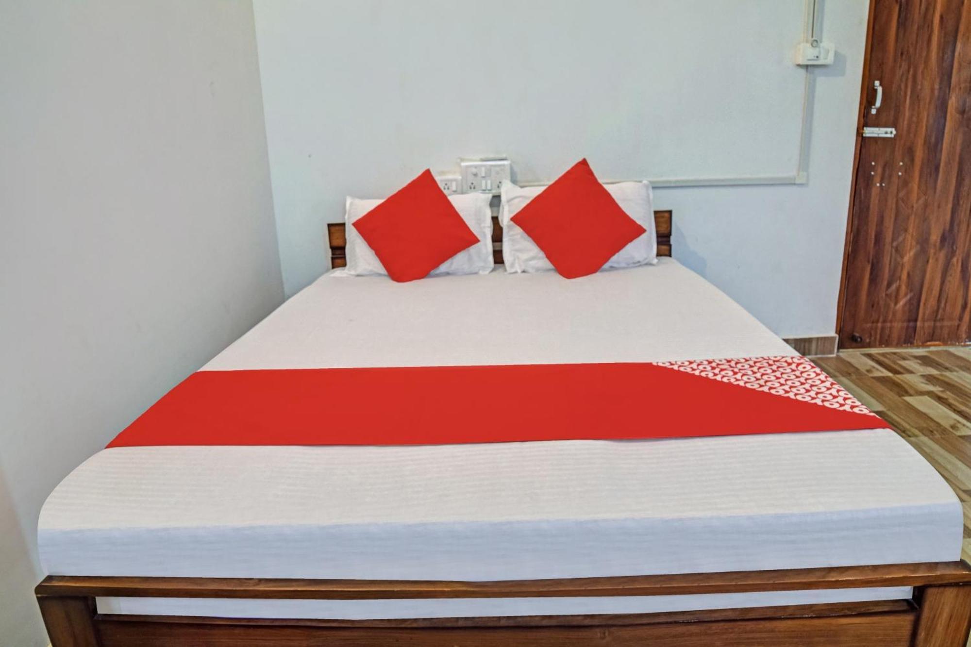 Spot On Jp Guest House Kaharpara Εξωτερικό φωτογραφία